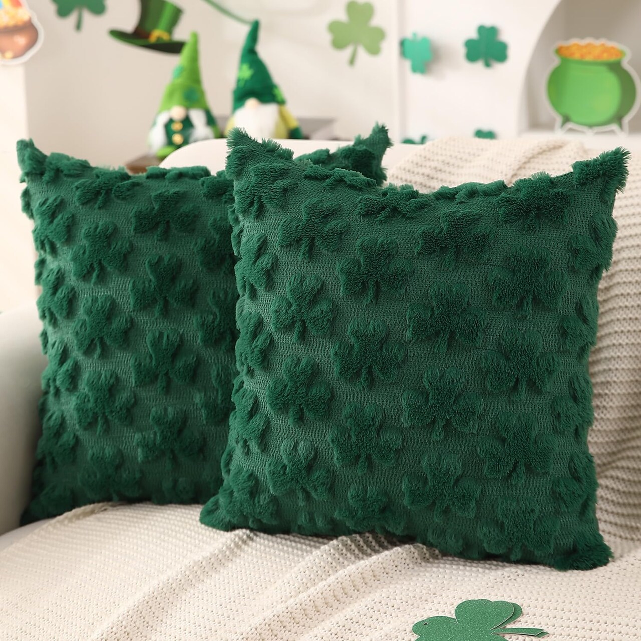 St Patricks Day Pillow Covers 18x18 inch Set of 2 St Patricks Day Decorations Green Shamrock Soft Plush Faux Fur Jacquard Throw Pillows for Bedroom Sofa Holiday Festivals Home Decor PTK021A18